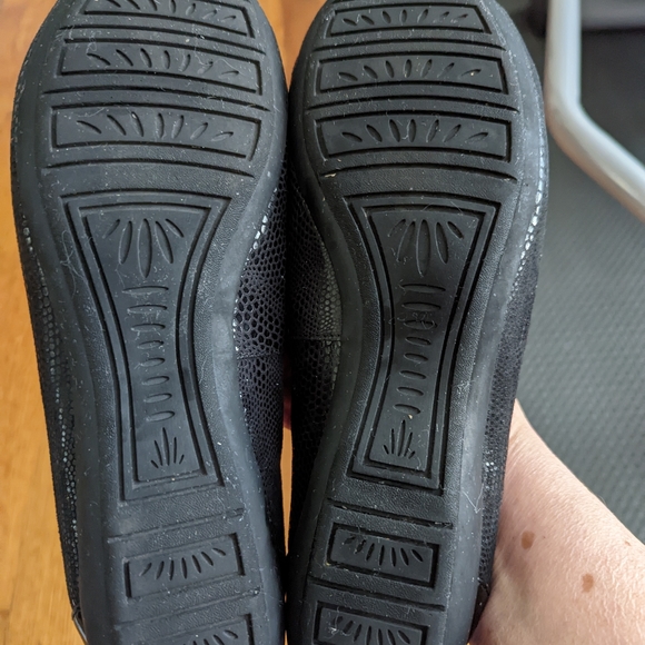 REDUCED TO SELL! White Mountain reptile textured penny loafers 8.5m - Picture 6 of 7